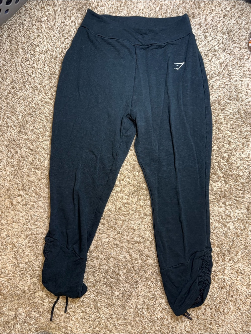 GYMSHARK- Black Capri Sweat pant/Jogger